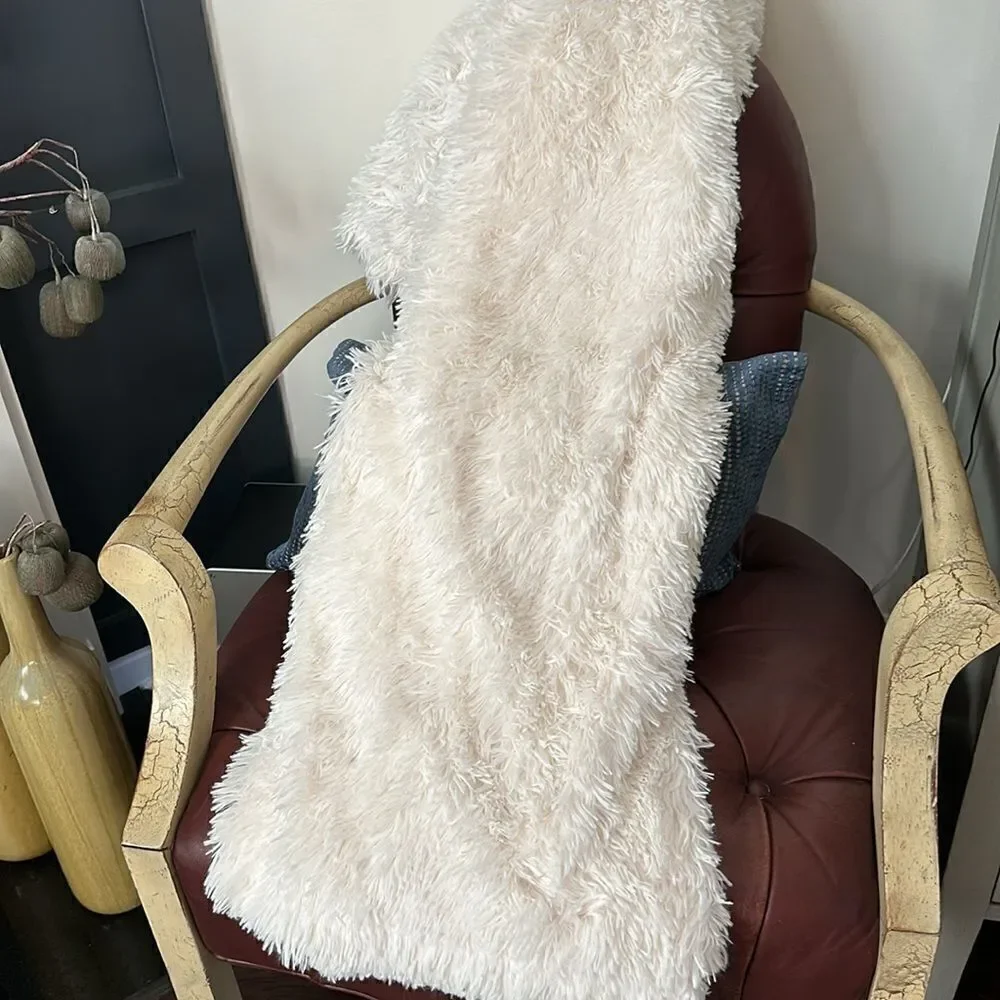Faux Fur Ivory Throw Blanket Decor